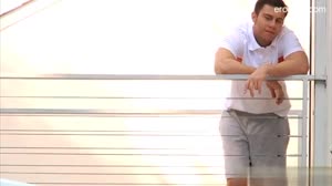 18-летняя сосет яица в любительском видео - XVIDEOS COM